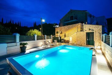 پانسیون Apartments Azzurro