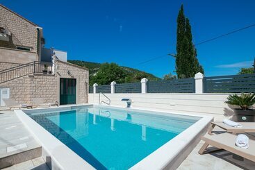 پانسیون Apartments Azzurro
