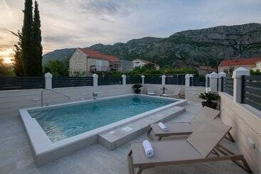 پانسیون Apartments Azzurro