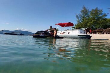 پانسیون Oimho Beach House Apartment Beach Front