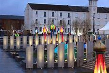 اقامتگاه Fantastic Location To Ebrington Sq And City Centre