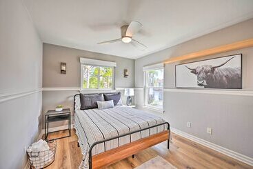 Stunning Carlsbad Gem W/ Fire Pit & Hot Tub!