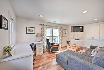 Stunning Carlsbad Gem W/ Fire Pit & Hot Tub!