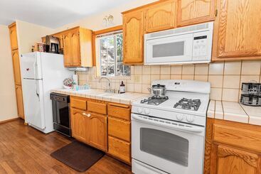 Sugarpaw Cottage
