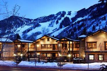 The Innsbruck Aspen By Frias