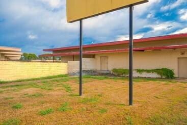 Town & Country Motel Bossier City By Oyo