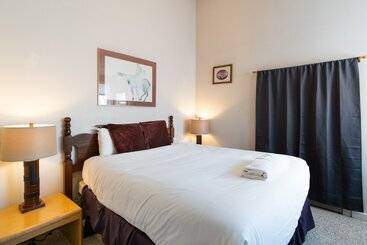 Viking Lodge 319 By Avantstay Great Ski Access W/ Communal Pool & Hot Tub