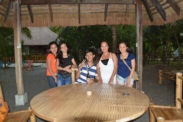 هاستل Sablayan Paraiso Beach Resort