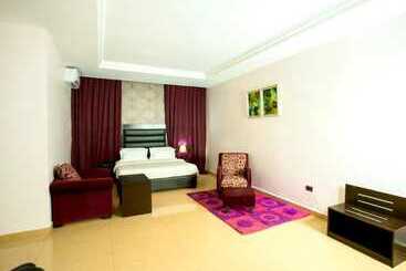 Begonia Hotel Ltd