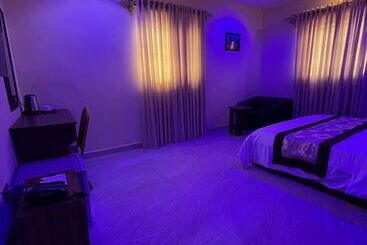 Farik Hotels And Suites