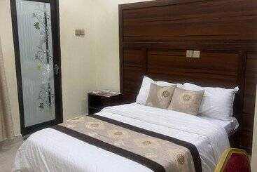 Farik Hotels And Suites