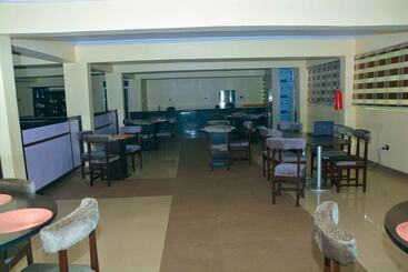 Halatria Hotel & Towers