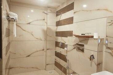هتل Aamod Suites   Dalhousie
