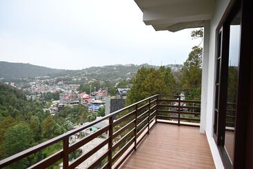 هتل Aamod Suites Dalhousie