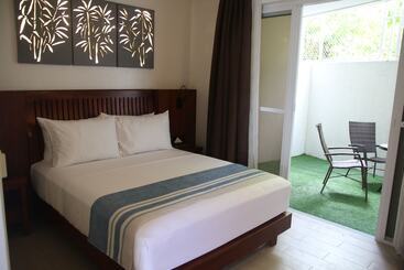 Отель Aira Boracay