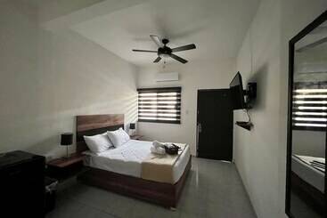 هتل Balam Playa   15Th. Ave