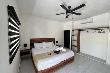 هتل Balam Playa   15Th. Ave