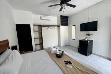 هتل Balam Playa   15Th. Ave