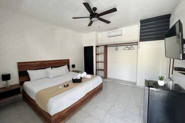 هتل Balam Playa   15Th. Ave