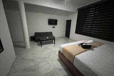 هتل Balam Playa   15Th. Ave