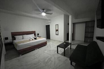 هتل Balam Playa   15Th. Ave