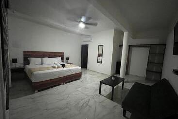 هتل Balam Playa   15Th. Ave