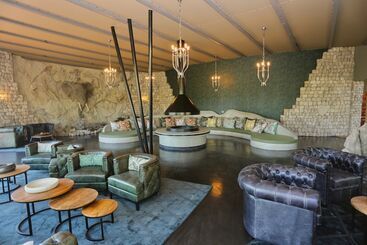 هتل Etosha Oberland Lodge