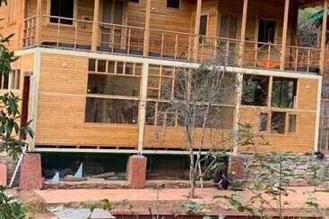 בית מלון כפרי Forest View Farmhouse Stay, Nainital