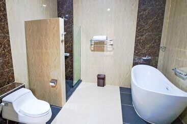 هتل Gili Beachfront Suites