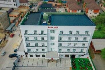 هتل Huxton