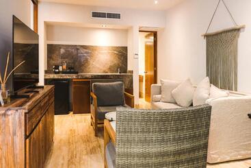 هتل Kimpton Aluna Resort Tulum, An Ihg