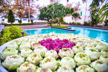 هتل Naiya Sea Resort