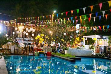هتل Naiya Sea Resort