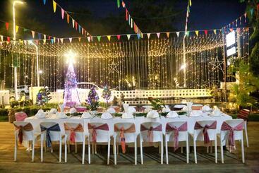 هتل Naiya Sea Resort