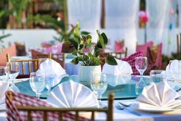 هتل Naiya Sea Resort