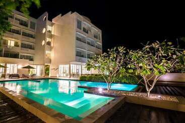 هتل Naiya Sea Resort