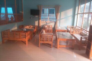 هتل Naya Gaun Eco Resort
