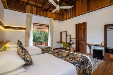 هتل Peam Snea Resort