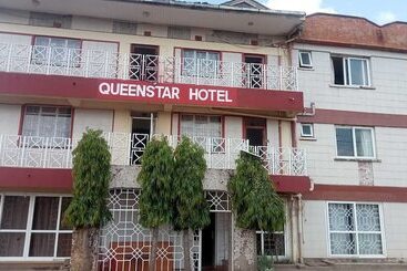 هتل Queenstar
