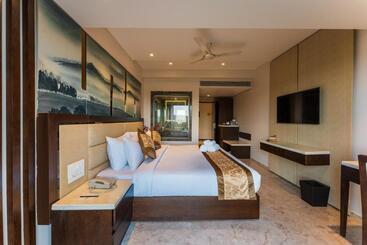 Regenta Central Imperial Candolim Goa - Arpora