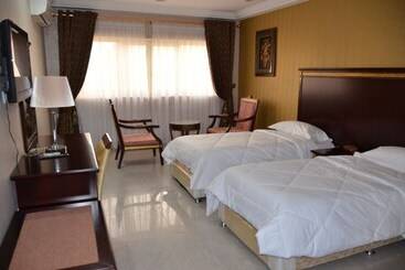 هتل Royal Beach