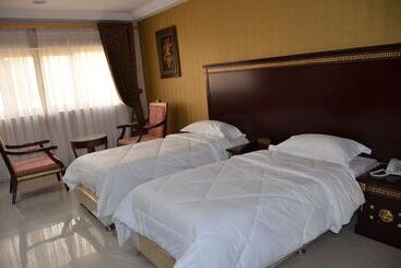 هتل Royal Beach