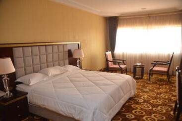 هتل Royal Beach