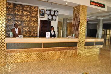 هتل Royal Beach