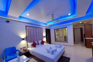هتل Royal Gitanjali Resort &spa