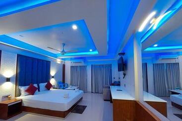 هتل Royal Gitanjali Resort &spa