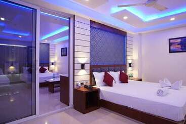 هتل Royal Gitanjali Resort &spa