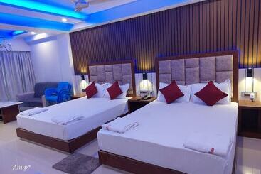 هتل Royal Gitanjali Resort &spa