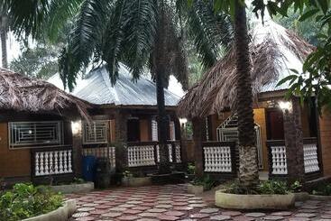 هتل Tariq S Resort And Restaurant