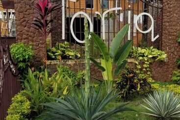 هتل Tariq S Resort And Restaurant